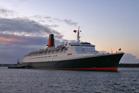 QE2  Final Departure 11/11/2008 - Photo: © 2008 Ian Boyle - www.simplonpc.co.uk