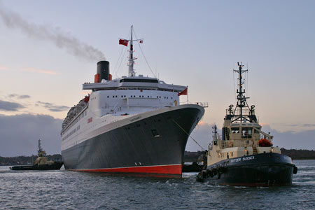 QE2  Final Departure 11/11/2008 - Photo: © 2008 Ian Boyle - www.simplonpc.co.uk