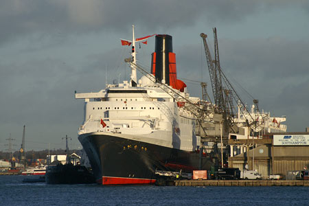 QE2  Final Departure 11/11/2008 - Photo: © 2008 Ian Boyle - www.simplonpc.co.uk