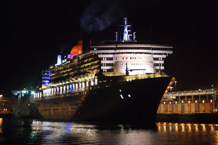 QUEENMARY 2 - Photo: © 2010 Andrew Cooke - www.simplonpc.co.uk