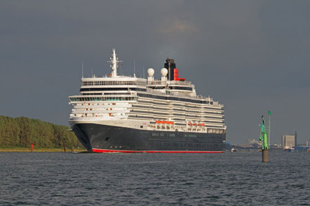 QUEEN ELIZABETH of 2010 - Cunard Line - www.simplonpc.co.uk