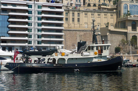 Super Yacht - Photo: © Ian Boyle, 22nd August 2009