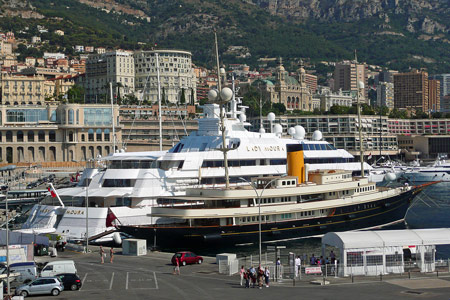 Super Yacht - Photo: © Ian Boyle, 22nd August 2009