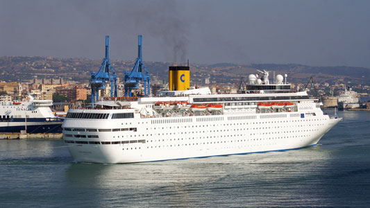 COSTA ROMANTICA at Civitavecchia - Photo: © Ian Boyle, 24th August 2009 - www.simplonpc.co.uk