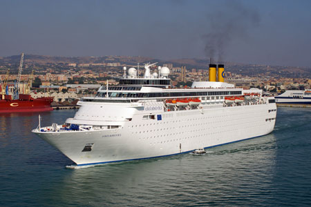 COSTA ROMANTICA at Civitavecchia - Photo: © Ian Boyle, 24th August 2009 - www.simplonpc.co.uk