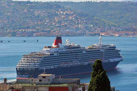 Queen Victoria Sea Trials - www.simplonpc.co.uk - Photo: © Sergio de Luyk, 1st September 2007