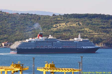 Queen Victoria Sea Trials - www.simplonpc.co.uk - Photo: © Sergio de Luyk, 1st September 2007