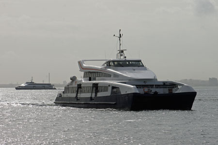 ALGES - Lisbon Ferry - Photo: © Ian Boyle, 4th October 2010 - www.simplonpc.co.uk