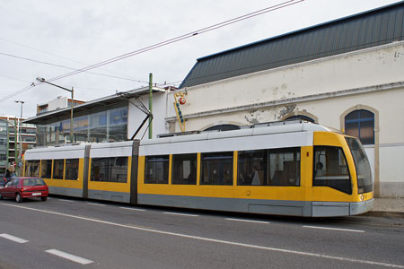 Lisbon Tram - INDEPENDENCE OF THE SEAS Cruise - Photo: © Ian Boyle, 25th March 2011 - www.simplonpc.co.uk