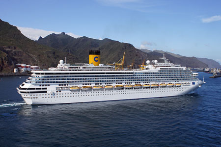 INDEPENDENCE OF THE SEAS - Tenerife 30/03/2011 - www.simplonpc.co.uk