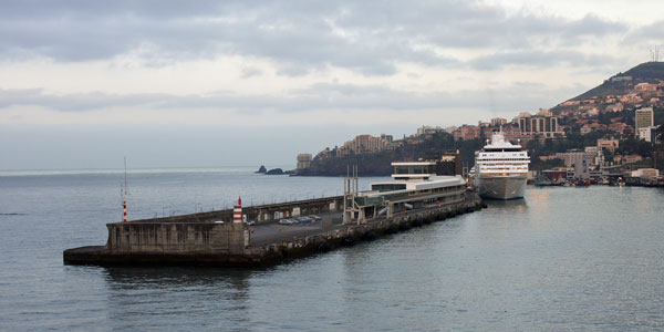 FUNCHAL - Photo: © Ian Boyle, 1st April 2011 - www.simplonpc.co.uk