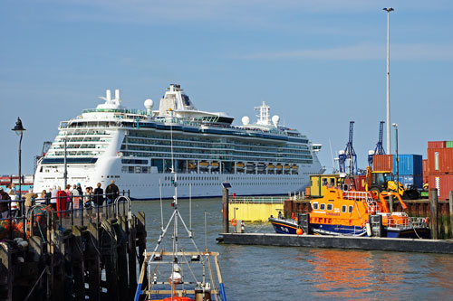 JEWEL OF THE SEAS - Photo:  Ian Boyle, Harwich, 20th June 2012 - www.simplonpc.co.uk - Simplon Postcards