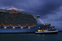 Oasis of the Seas - Royal Caribbean Cruises -  Photo:  Ian Boyle, 2nd November 2009