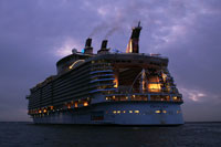 Oasis of the Seas - Royal Caribbean Cruises -  Photo:  Ian Boyle, 2nd November 2009