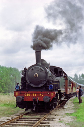 Chinon-Richelieu - Photo: ©1981 Ian Boyle - www.simplonpc.co.uk