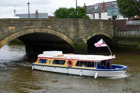 Kingfisher Cruises - Littlehampton -  © Ian Boyle, 25th July 2007 - www.simplonpc.co.uk