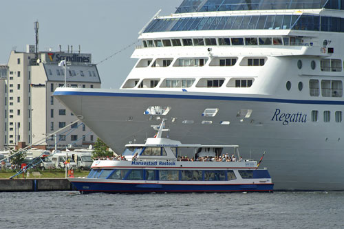 ROSTOCK FERRIES & EXCURSIONS - Photo: ©2007 Ian Boyle - www.simplompc.co.uk - Simplon Postcards