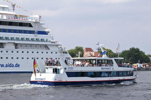 ROSTOCK FERRIES & EXCURSIONS - Photos: © Ian Boyle, 7th August 2007 - www.simplonpc.co.uk - Simplon Postcards