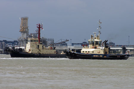 SVITZER HARTY - Photo: © Ian Boyle, 13th August 2010 - www.simplonpc.co.uk