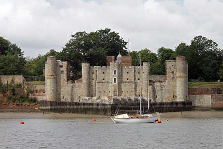 Upnor Castle - Photo: © Ian Boyle, 13th August 2010 - www.simplonpc.co.uk