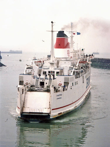 CHARTRES - ALA/Sealink - Photo: � 1985 Ian Boyle - www.simplonpc.co.uk