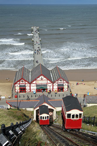 Saltburn Pier & Cliff Lift -  www.simplonpc.co.uk - Simplon Postcards