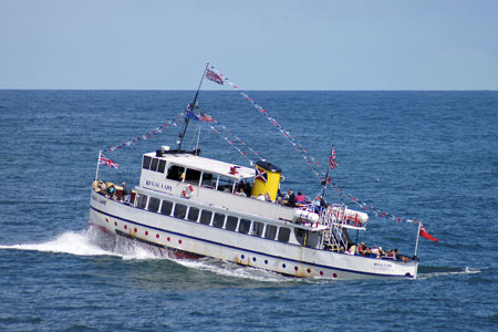 REGAL LADY at Scarborough - Photo:  Ian Boyle, 15th June 2010 - www.simplonpc.co.uk