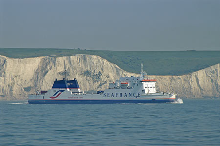 MV BALMORAL Cruise  - Waverley Excursions - www.simplonpc.co.uk - Photo: © Ian Boyle, 8th June 2006