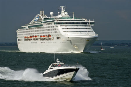 SEA PRINCESS in the Solent - Photo:  Ian Boyle, on SS Shieldhall, 14th June 2008