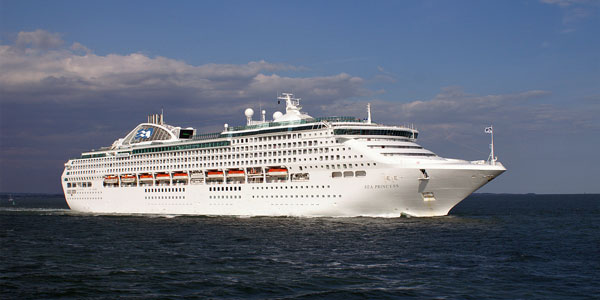 SEA PRINCESS in the Solent - Photo:  Ian Boyle, on SS Shieldhall, 14th June 2008