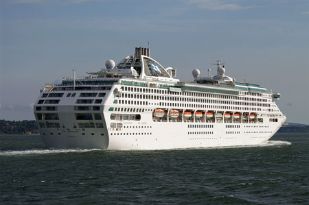 SEA PRINCESS in the Solent - Photo:  Ian Boyle, on SS Shieldhall, 14th June 2008