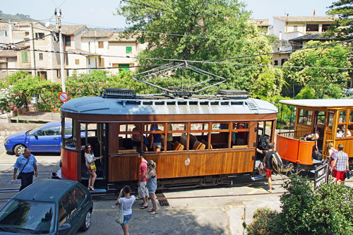 Sller Tramway - Photo: 2013 Ian Boyle - Simplon Postcards - simplonpc.co.uk