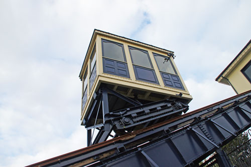 SOUTHEND CLIFF RAILWAY - www.simplonpc.co.uk