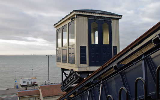 SOUTHEND CLIFF RAILWAY - www.simplonpc.co.uk