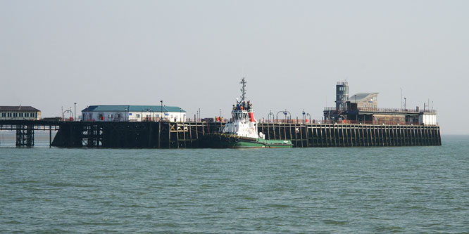 Southend Pier after the fire of 9th/10th October 2005 - Photo:  Ian Boyle, 10th October 2005 - www.simplonpc.co.uk 