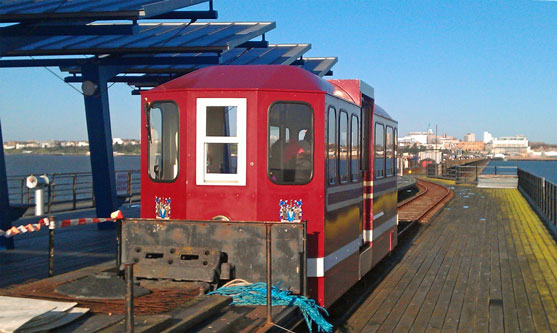 Southend Pier Railway - Photo:  Ian Boyle, 1st January 2013 - www.simplonpc.co.uk - Simplon Postcards