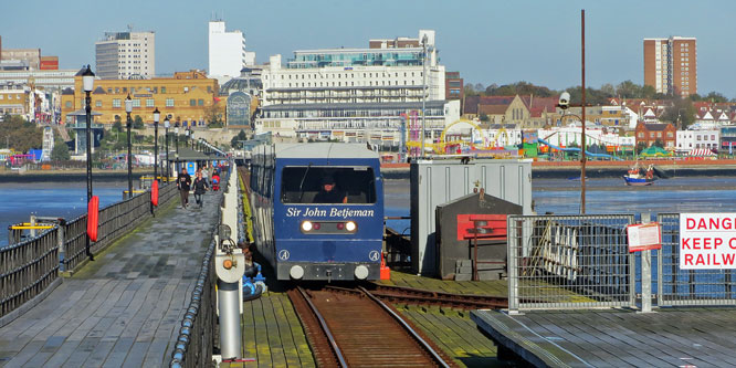 Southend Pier Railway - Photo:  Ian Boyle, 10th November 2013 - www.simplonpc.co.uk - Simplon Postcards