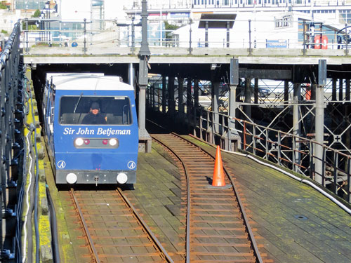 Southend Pier Railway - Photo:  Ian Boyle, 10th November 2013 - www.simplonpc.co.uk - Simplon Postcards