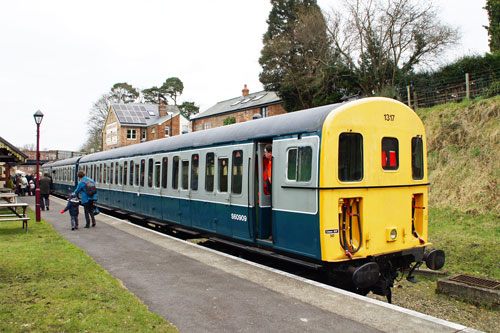 Class 207 DEMU - Photo: ©2013 Ian Boyle - www.simplonpc.co.uk