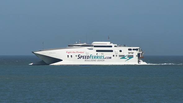 SPEEDONE - SpeedFerries - Simplon Postcards - simplonpc.co.uk - Photo: ©1978 Ian Boyle