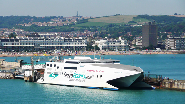 SPEEDONE - SpeedFerries - Simplon Postcards - simplonpc.co.uk - Photo: ©1978 Ian Boyle