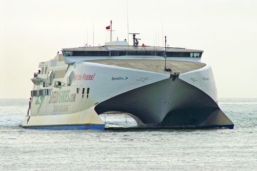 SPEEDONE - SpeedFerries - Simplon Postcards - simplonpc.co.uk - Photo: ©1978 Ian Boyle