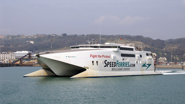 SPEEDONE - SpeedFerries - Simplon Postcards - simplonpc.co.uk - Photo: ©1978 Ian Boyle