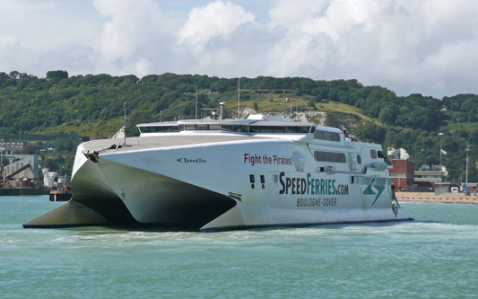 SPEEDONE - SpeedFerries - Simplon Postcards - simplonpc.co.uk - Photo: ©1978 Ian Boyle