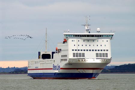 Stena Trader - Harwich - www.simplonpc.co.uk