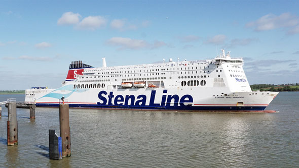 STENA BRITANNICA (Stena Line) - Photo: © Ian Boyle, 15th May 2015 - www.simplonpc.co.uk