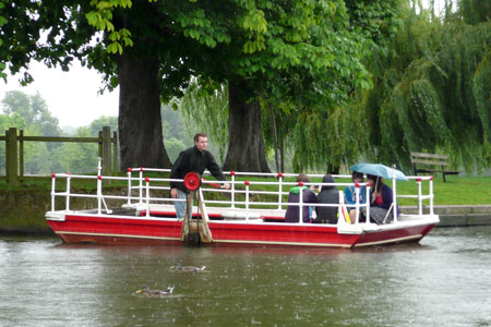 Stratford Ferry - Photo: © Ian Boyle, 4th August 2009