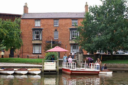 Stratford Ferry - Photo: © Ian Boyle, 4th August 2009