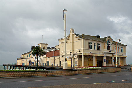 Bognor Pier - Sussex - www.simplonpc.co.uk -  Photo: © Ian Boyle, 1st July 2007