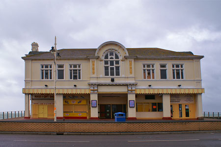 Bognor Pier - Sussex - www.simplonpc.co.uk -  Photo: © Ian Boyle, 1st July 2007